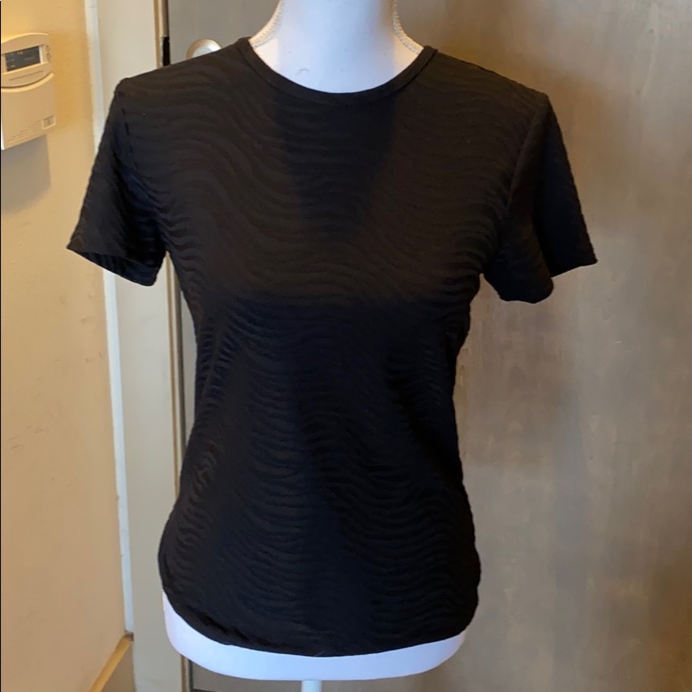 J. McLaughlin Textured Black T-Shirt